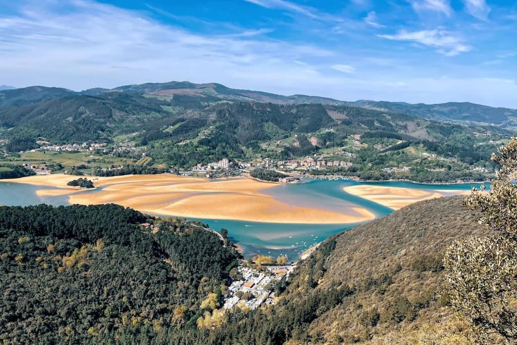 Ozollo Bekoa - Casa Con Piscina En El Corazon De Urdaibai. * Gautegiz Arteaga